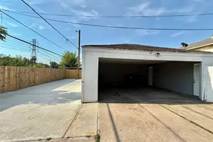 7119 S Gessner Rd, Houston, TX 77036 - Photo 32