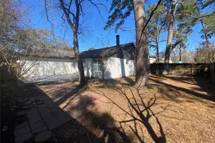 220 Hartford Dr, Conroe, TX 77303 - Photo 22