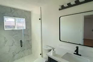 220 Hartford Dr, Conroe, TX 77303 - Photo 20