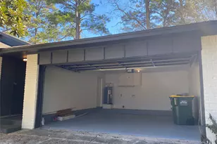 220 Hartford Dr, Conroe, TX 77303 - Photo 4