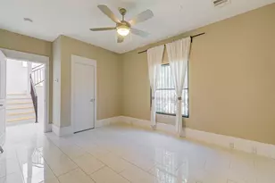 113 Tuam St, Houston, TX 77006 - Photo 12