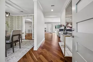 10103 Cliffwood Dr, Houston, TX 77035 - Photo 8