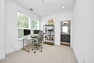 1066 Mansfield St, Houston, TX 77091 - Photo 32
