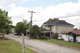 8 N Granville St, Bellville, TX 77418 - Photo 2