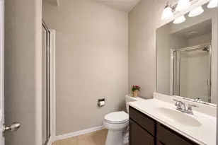 8219 Horsetail Ct, Conroe, TX 77385 - Photo 30