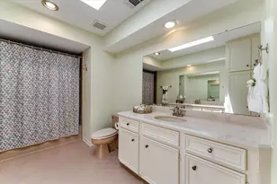 6735 Gentle Bend Dr, Houston, TX 77069 - Photo 4