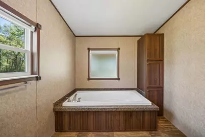 10754 Lake Shore Drive, Conroe, TX 77303 - Photo 8