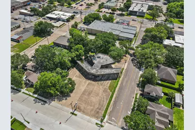 218 W Blum Street, Alvin, TX 77511 - Photo 28
