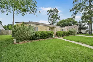 8343 Waynemer Way, Houston, TX 77040 - Photo 2