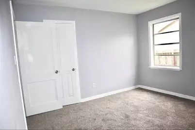 5122 Higgins Street, Houston, TX 77033 - Photo 6