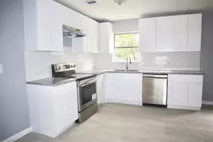 5122 Higgins St, Houston, TX 77033 - Photo 2