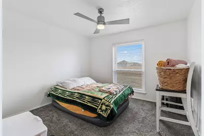 7600 Emmett F Lowry Expressway #1102, Texas City, TX 77591 - Photo 16