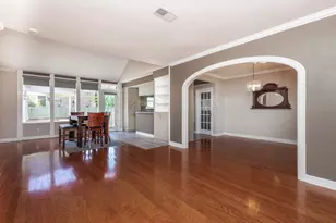 531 W 33rd St, Houston, TX 77018 - Photo 6