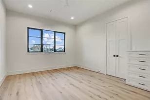 8935 Pado St, Houston, TX 77055 - Photo 46
