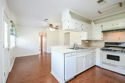 129 Cannon Street, Clute, TX 77531 - Photo 12