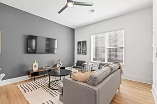 1307 Oak Tree Forest Ct, Houston, TX 77018 - Photo 6