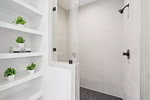 1307 Oak Tree Forest Ct, Houston, TX 77018 - Photo 20