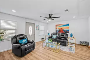 3238 Knotty Oaks Trail, Houston, TX 77045 - Photo 12