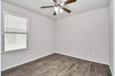 14059 W Crystal Cave Lane, Conroe, TX 77384 - Photo 12