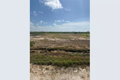 1380 Mabry Street, Gilchrist, TX 77617 - Photo 2