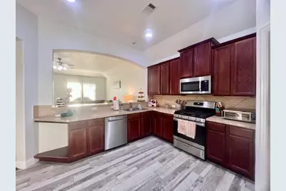 862 Sand Crab Lane, La Marque, TX 77568 - Photo 10