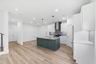6511 Narcissus St, Houston, TX 77087 - Photo 10