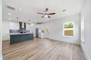 6511 Narcissus St, Houston, TX 77087 - Photo 8
