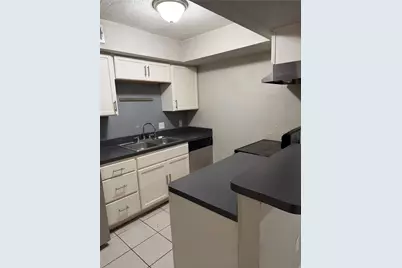 1116 Murrayhill Drive #8, Houston, TX 77043 - Photo 6