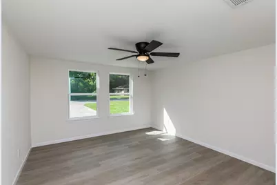 5260 Landry Lane, Beaumont, TX 77708 - Photo 14