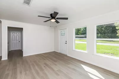 5260 Landry Lane, Beaumont, TX 77708 - Photo 12