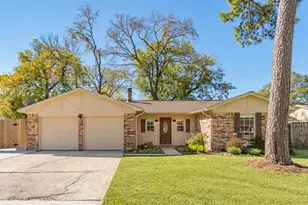 7507 Maple Ln, Baytown, TX 77521 - Photo 1