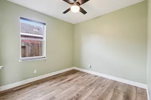 1819 Opal Peach Dr, Rosharon, TX 77583 - Photo 14