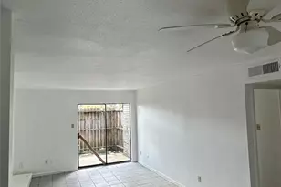 9090 S Braeswood Blvd, Houston, TX 77074 - Photo 2