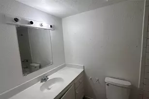 9090 S Braeswood Blvd, Houston, TX 77074 - Photo 14