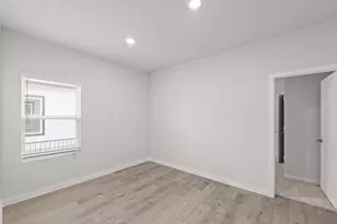 469 Shoreview Dr, Conroe, TX 77303 - Photo 8