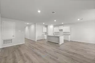 469 Shoreview Dr, Conroe, TX 77303 - Photo 18