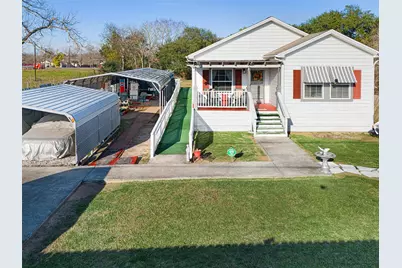 7018 N Martin Luther King Avenue, Hitchcock, TX 77563 - Photo 1