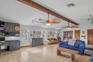 404 Glen Oaks, Cuero, TX 77954 - Photo 8