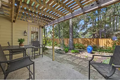 85 E Lakeridge Drive, The Woodlands, TX 77381 - Photo 36