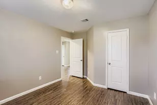 13560 Lake Breeze Ln, Willis, TX 77318 - Photo 16