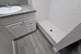 1 Linda Ln, West Columbia, TX 77486 - Photo 8