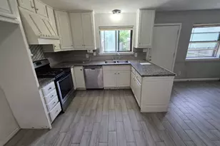 1 Linda Ln, West Columbia, TX 77486 - Photo 4