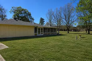 8708 W Fox Rd, Orange, TX 77632 - Photo 18