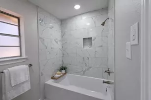 8708 W Fox Rd, Orange, TX 77632 - Photo 8
