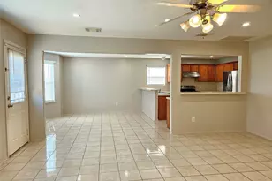 9119 Regents Cove Ct, Houston, TX 77099 - Photo 4