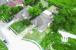 1169 Lago Vista St, San Marcos, TX 78666 - Photo 4