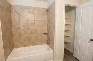 965 Misty Run Ct, La Marque, TX 77568 - Photo 10