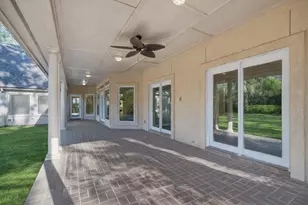 5 Briarwood Dr E, Conroe, TX 77301 - Photo 46