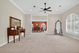 5 Briarwood Dr E, Conroe, TX 77301 - Photo 2