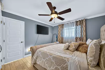 9402 Meadowcroft Drive, Houston, TX 77063 - Photo 32